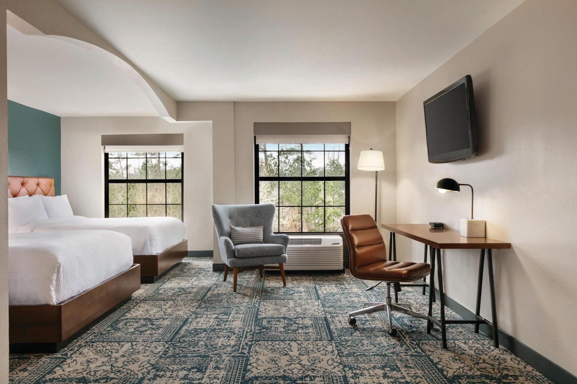 Four Points By Sheraton Arena