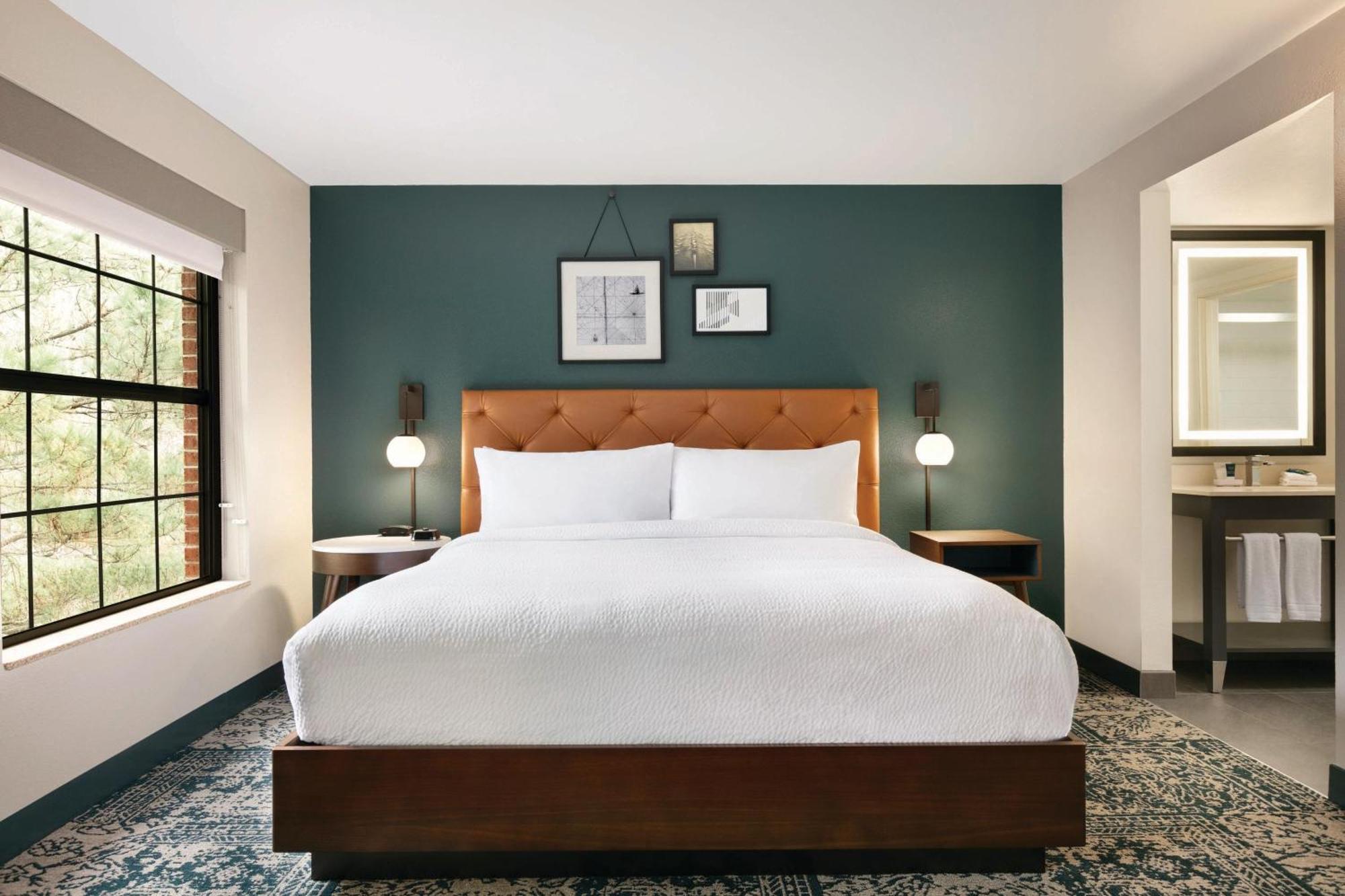 Hotel Four Points By Sheraton Arena 4*