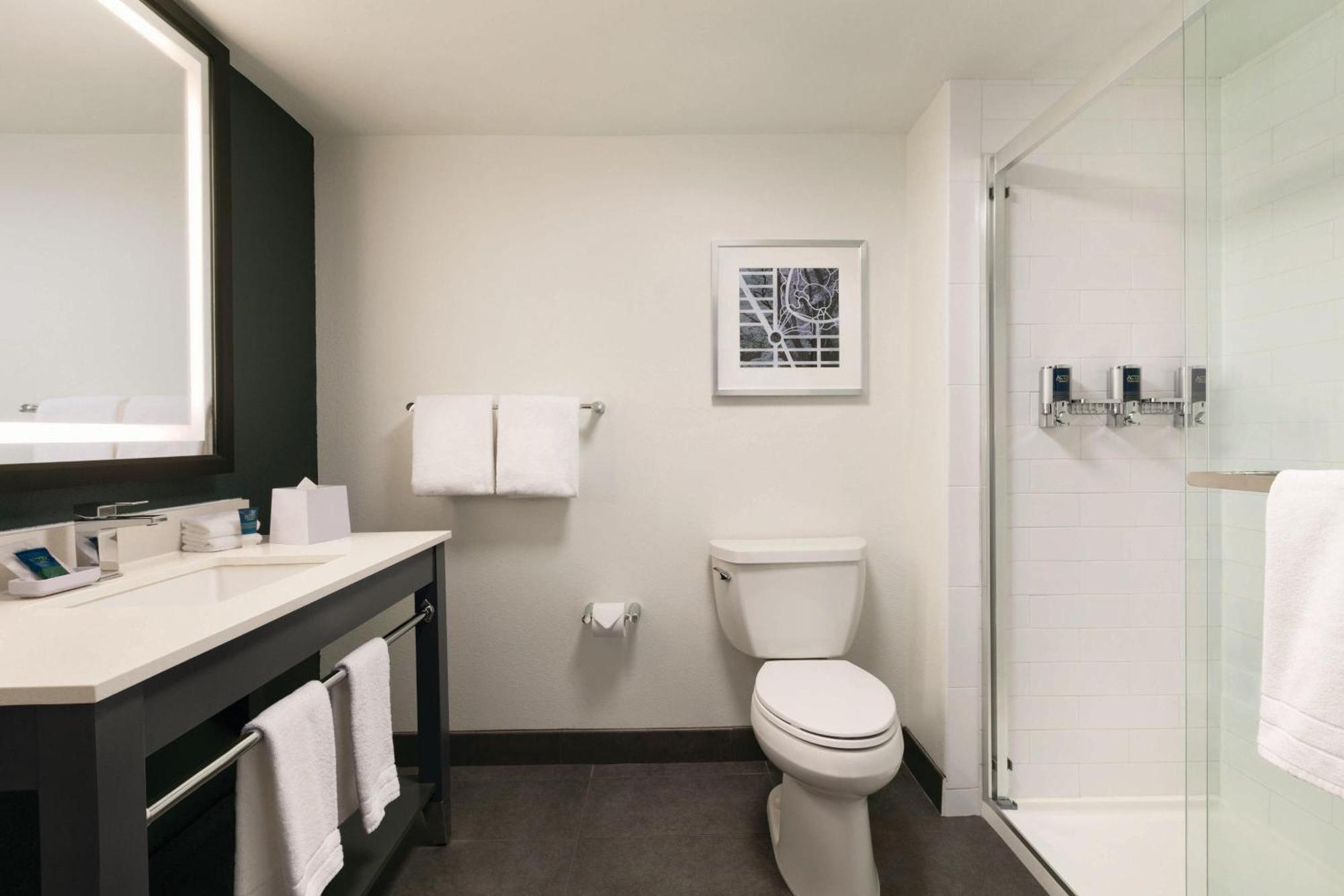 Hotel Four Points By Sheraton Arena Raleigh