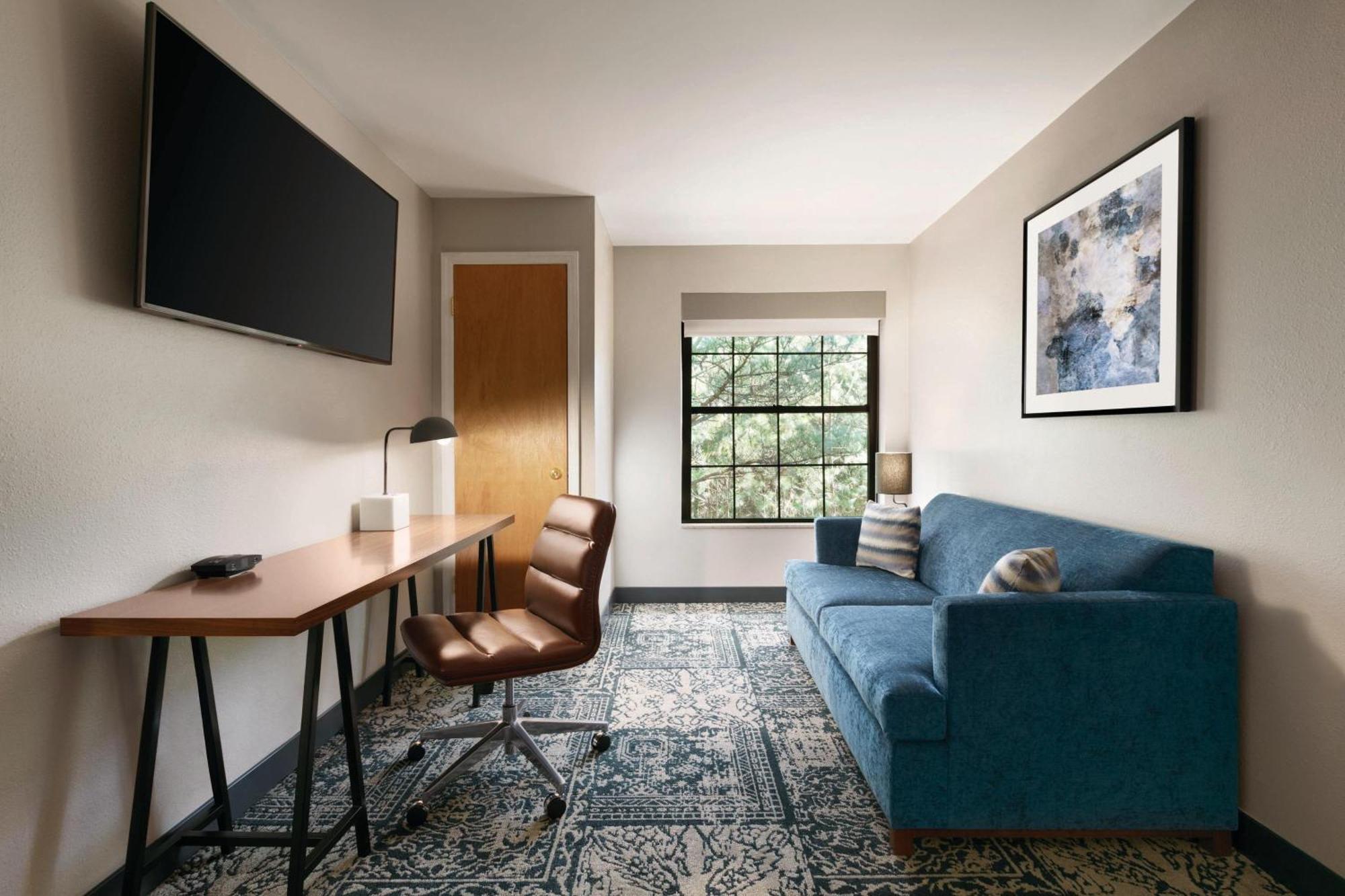 Four Points By Sheraton Arena 4*
