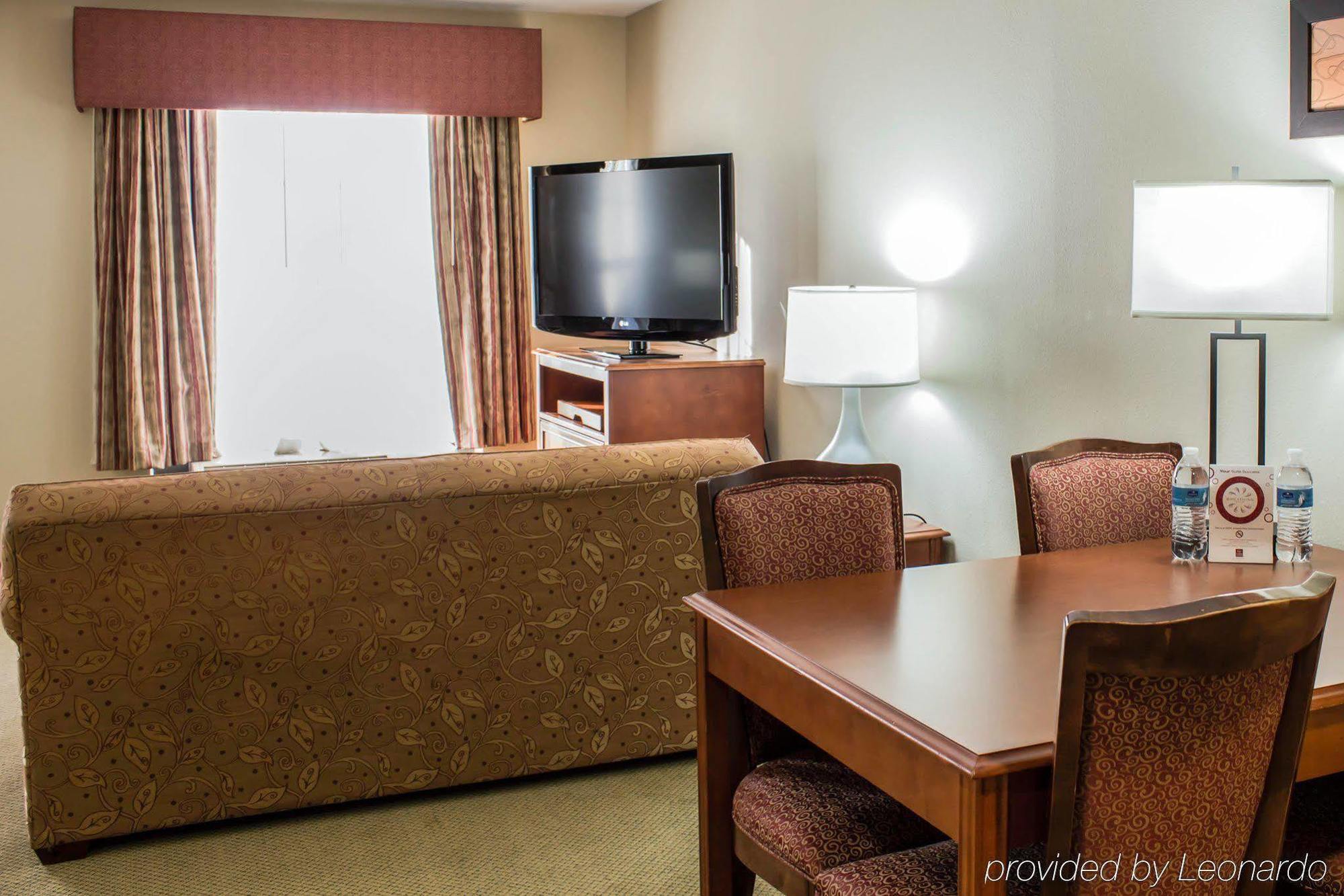 Four Points By Sheraton Arena Hotel 4*