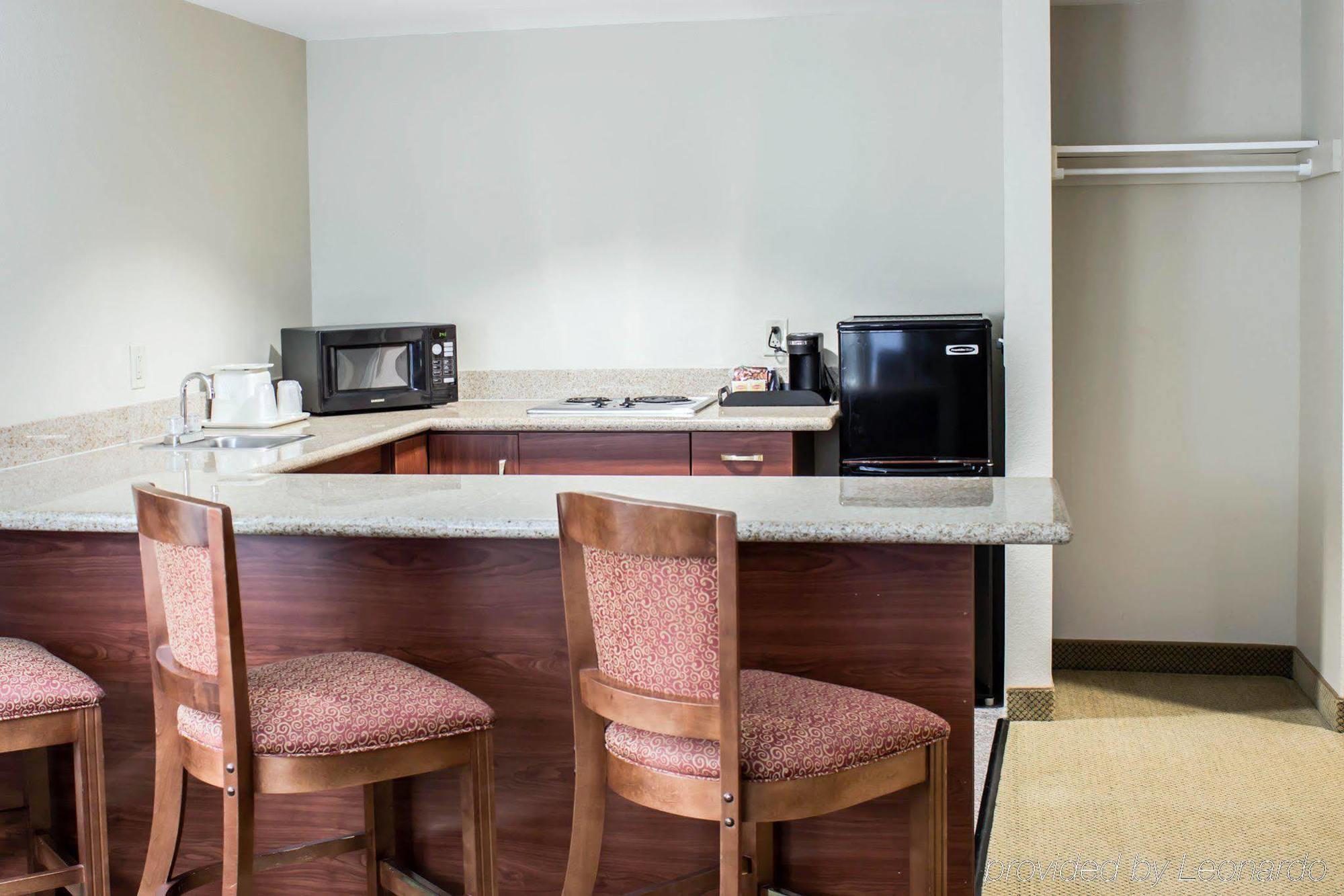 Four Points By Sheraton Arena Hotel