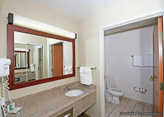 Hotel Four Points By Sheraton Arena 4*
