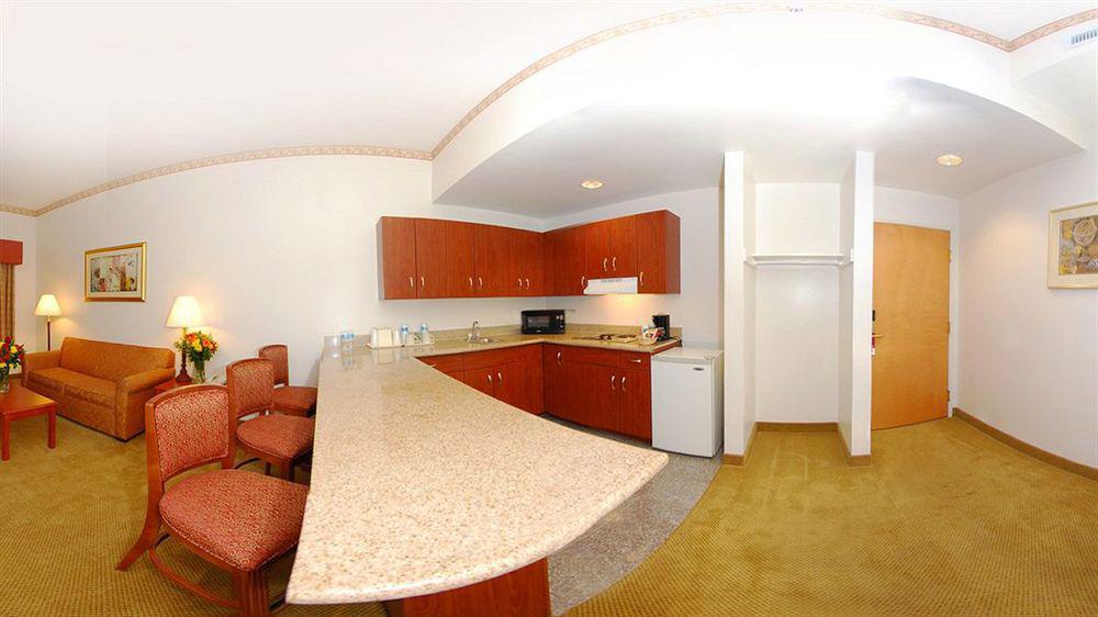 Hotel Four Points By Sheraton Arena