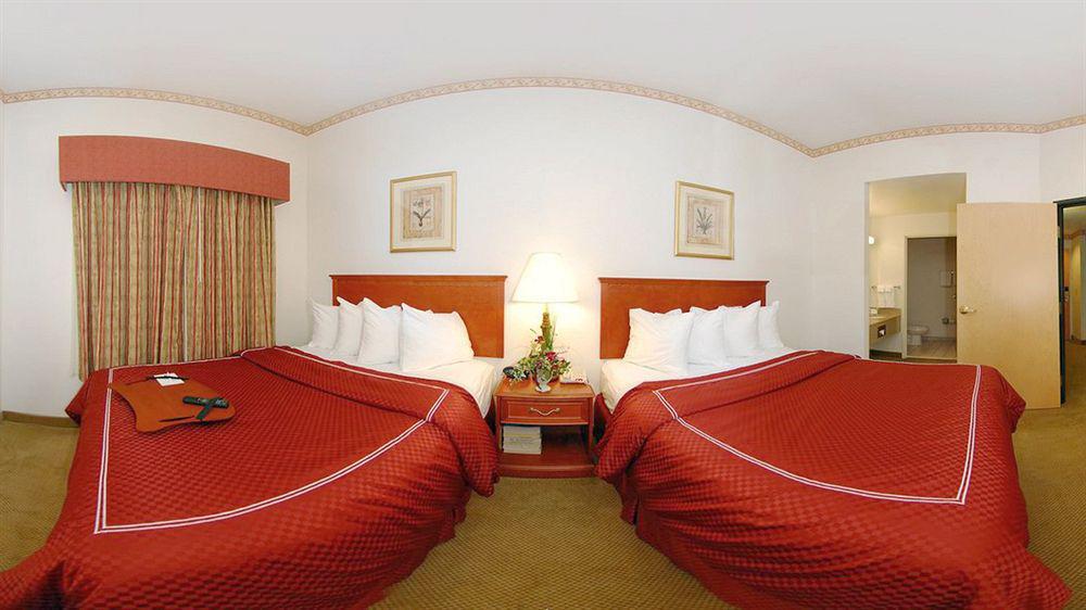 Four Points By Sheraton Arena Hotel